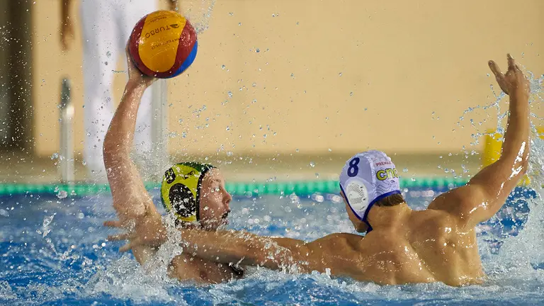 El Waterpolo Navarra se enfrenta al CN cataluña en las instalaciones de Amaya. MIGUEL OSÉS 22