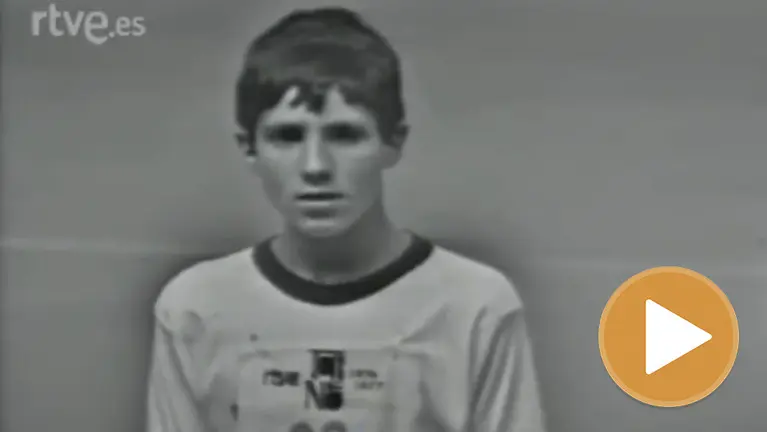 Miguel Indurain de joven en una carrera de 300 metros YOUTUBE player