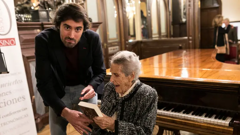 Presentación del libro de Daniel Ramírez, 'Eusebius, capitán de la nave de Baco' (02). IÑIGO ALZUGARAY