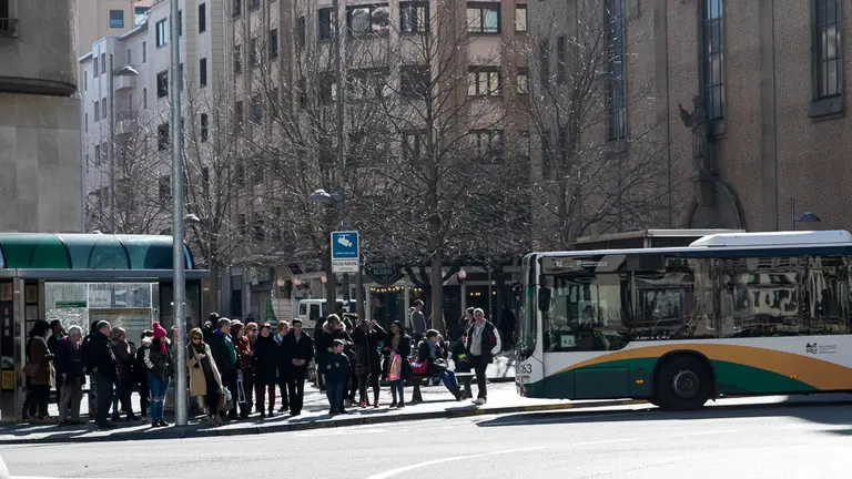 Huelga de los trabajadores del servicio de villavesas de transporte comarcal de Pamplona (07). IÑIGO ALZUGARAY