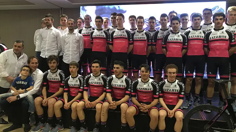 Presentación del equipo profesional de la Asociación deportiva Galibier. Cedida.