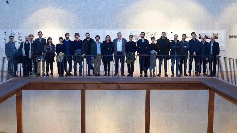 Exposición con las propuestas seleccionadas en el concurso internacional de ideas para el Monumento a los Caídos. PABLO LASAOSA 9