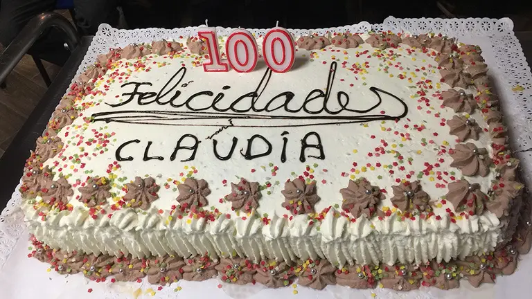 Tarta de bizcocho preparada para Doña Claudia Berruete