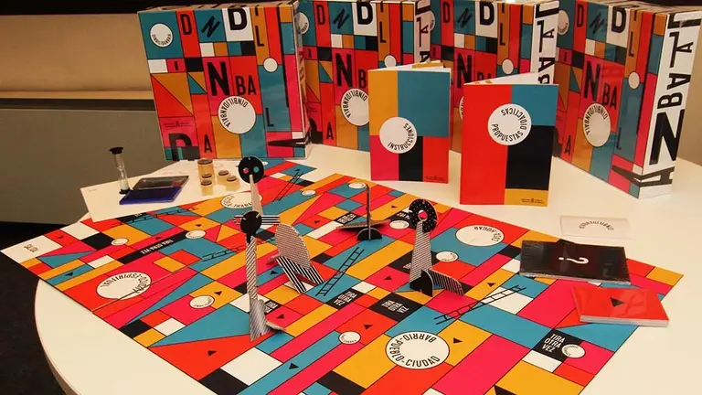 Tablero del juego &#34;Dinbilidanbala&#34;. GOBIERNO DE NAVARRA