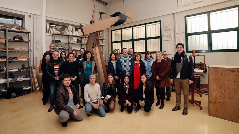 Presentación de la escultura urbana homenaje a las víctimas de accidentes laborales