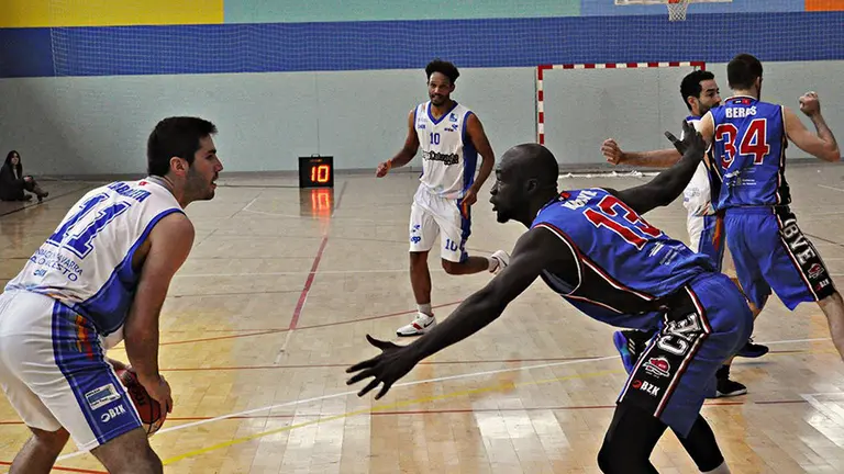 Partido de la Liga Eba. Foto FNB.
