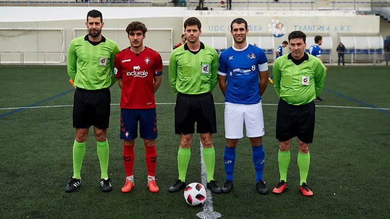 Partido de fútbol entre Txantrea y Osaduna Promesas. MIGUEL OSÉS 2