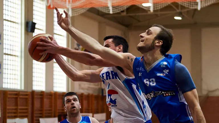 Partido entre el FNB Ardoi y el Goierri. MIGUEL OSÉS 6