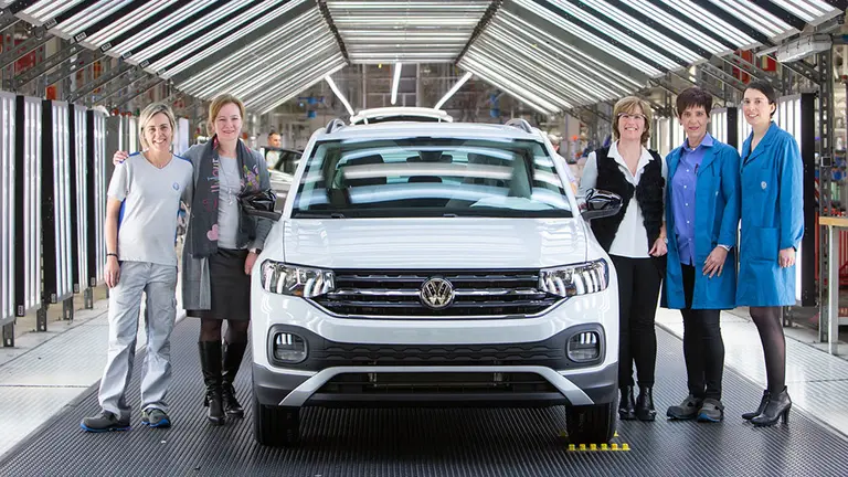 Volskwagen Navarra se suma a la celebración del Día de la Mujer en su planta de Landaben Foto VOLKSWAGEN NAVARRA