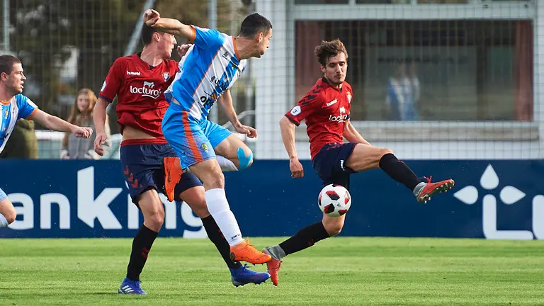 Osasuna promesas se enfrenta al Cirbonero en Tajonar. PABLO LASAOSA 10