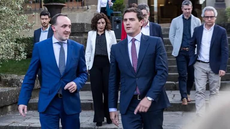 Javier Esparza y Albert Rivera cierran el pacto entre UPN y Ciudadanos para las próximas elecciones generales, autonómicas y municipales (69). IÑIGO ALZUGARAY