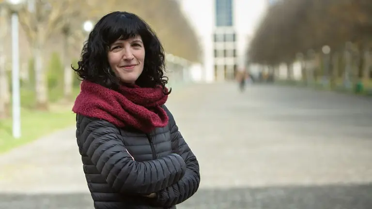 La bióloga Maite Martínez Aldaya, en el campus de Arrosadia en Pamplona UPNA