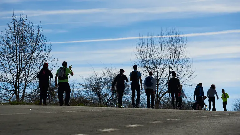 Miles de peregrinos participan en la segunda Javierada de 2019. PABLO LASAOSA 35