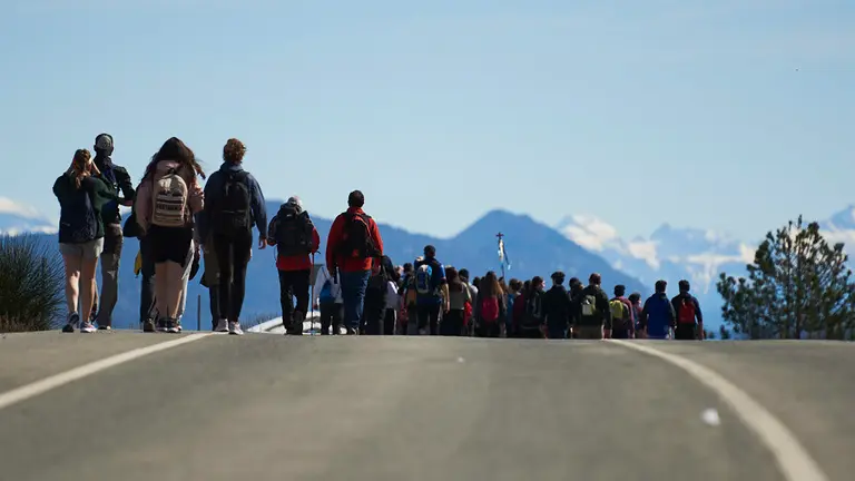 Miles de peregrinos participan en la segunda Javierada de 2019. PABLO LASAOSA 41