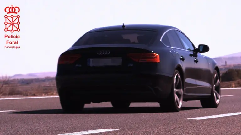 Un vehículo circulando a 192 km h por las carreteras navarras POLICÍA FORAL
