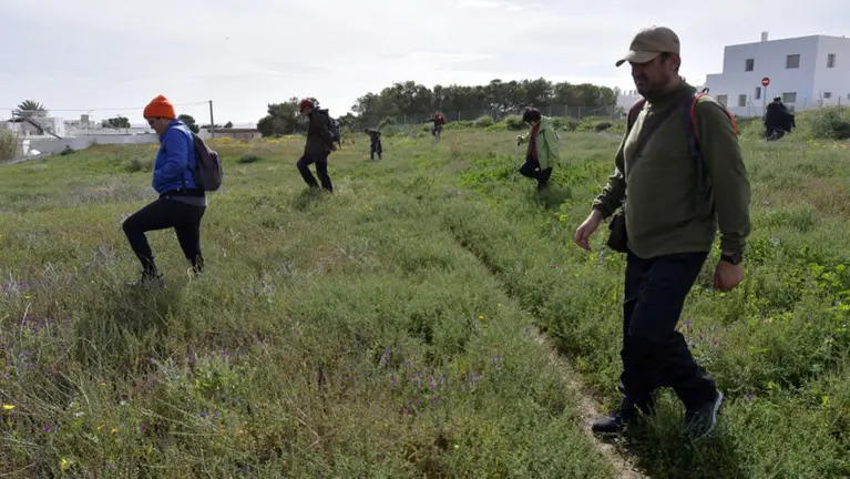 Imagen de una de las búsquedas en el mediático dispositivo desplegado en Níjar (Almería) para localizar al pequeño Gabriel Cruz, que finalmente fue encotrado muerto tras ser atacado por Ana Julia Quezada, la pareja de su padre. Foto: EFE / Carlos Barba