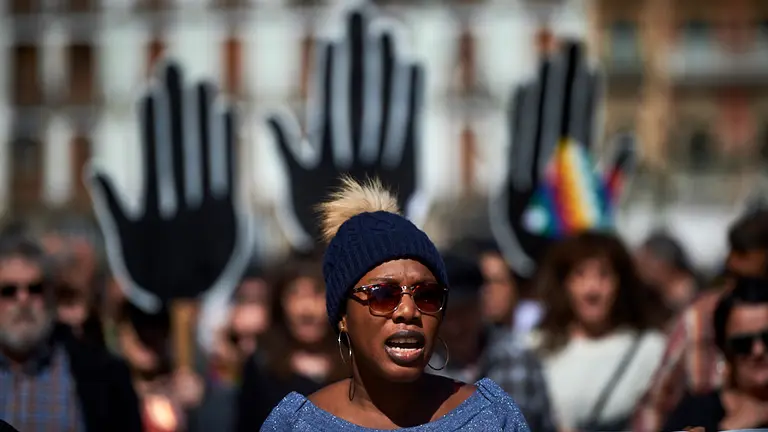 Manifestación de Sos Racismo y Papeles y Derechos Denontzat contra el racismo y la xenofobia. Fotógrafo: Miguel Osés