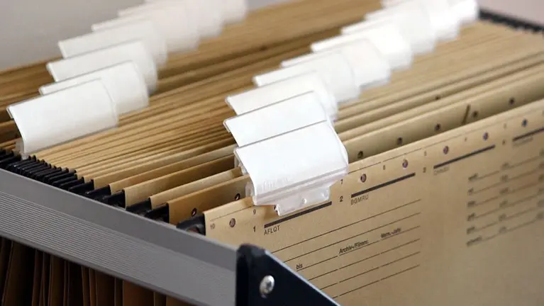 Varios informes dentro de un archivador ARCHIVO