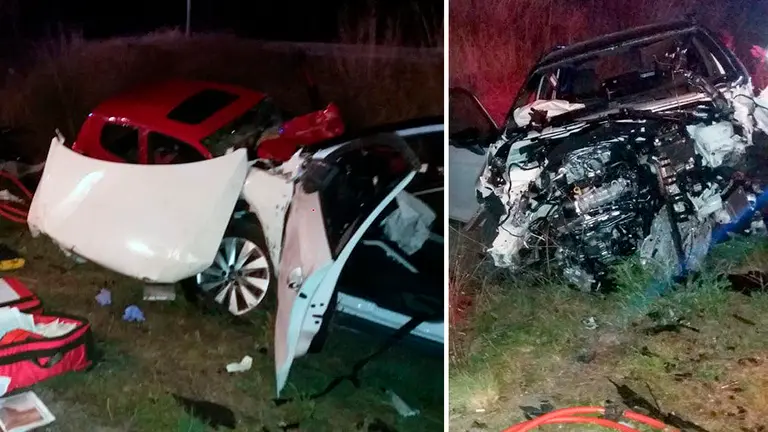 El joven pamplonés de 23 años que conducía uno de los coches implicados este pasado domingo en un choque en Olite ha fallecido en el Complejo Hospitalario de Navarra. En el siniestro falleció también un vecino de Artajona de 47 años y resultó herida otra joven de 21. Fotos: POLICÍA FORAL