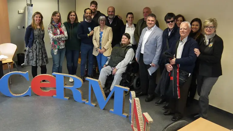 Imagen de una asamblea de Cermin. CERMIN