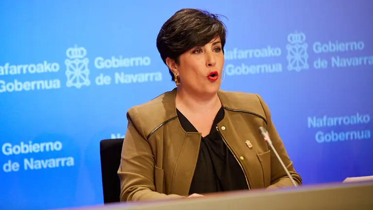 María Solana y Ana Ollo informan de los principales asuntos tratados en la sesión de Gobierno de Navarra  Tareas de derribo del edificio de los antiguos Cines Carlos III de Pamplona. IÑIGO ALZUGARAY