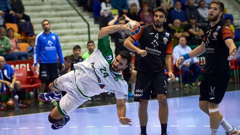 Ander Ugarte. Partido entre Anaitasuna y Valladolid en el Pabellón Anaitasuna de Pamplona. MIGUEL OSÉS 7