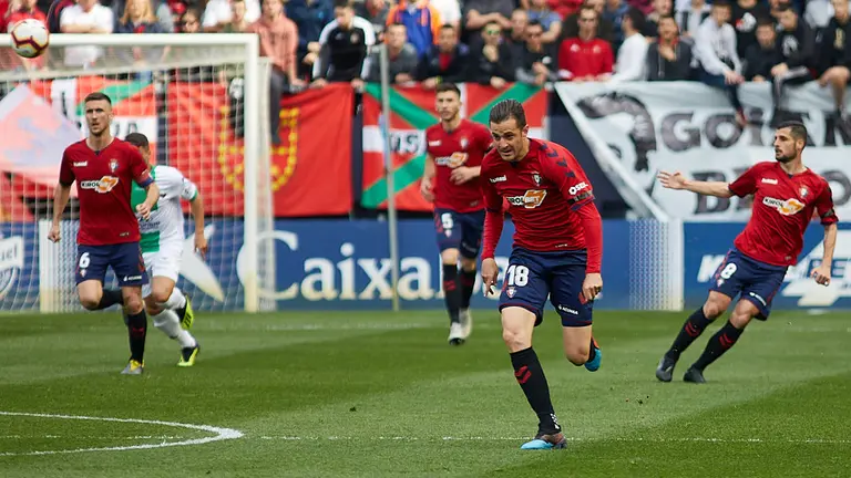 Partido de la Liga 123 entre Osasuna y Extremadura disputado en El Sadar (04). IÑIGO ALZUGARAY