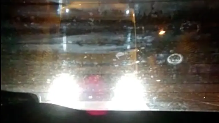 El camión acosa a una familia en una carretera navarra. CEDIDA