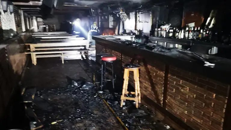 Incendio en la sede de la peña Alegría de Iruña (2) POLICÍA MUNICIPAL DE PAMPLONA