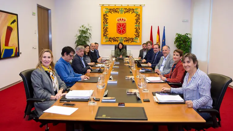 Constitución de la Comisión Permanente del Parlamento de Navarra. CEDIDA