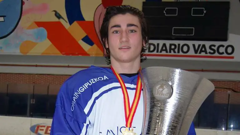 Pablo Zaballa debuta como internacional con la selección absoluta de España CLUB HIELO HUARTE