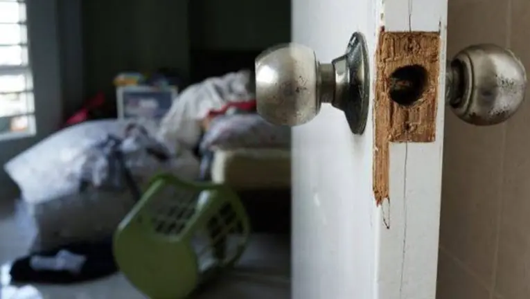 Una casa desordenadas tras un robo ARCHIVO