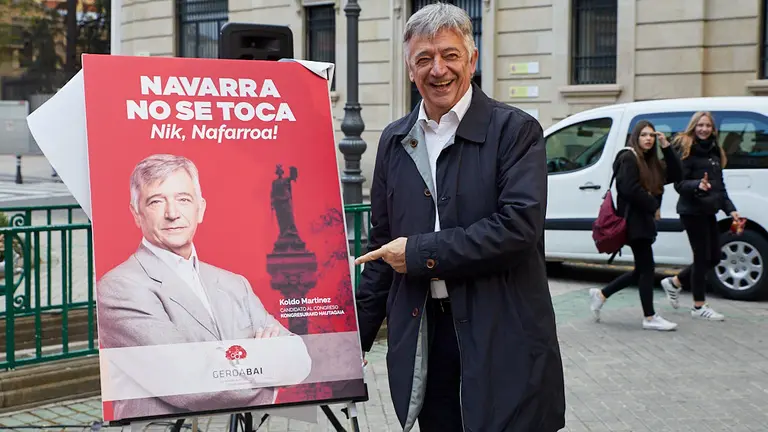 Acto de inicio de la campaña electoral de Geroa Bai con Koldo Martínez, Anika Luján y Uxue Barkos (06). IÑIGO ALZUGARAY
