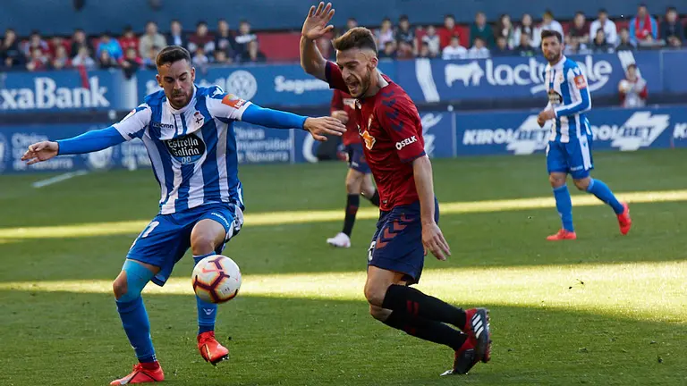 Partido de la Liga 123 entre Osasuna y Deportivo de La Coruña disputado en El Sadar. IÑIGO ALZUGARAY