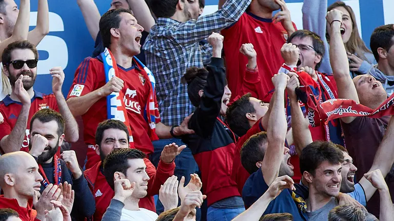La grada de El Sadar durante el partido de la Liga 123 entre Osasuna y Deportivo de La Coruña (25). IÑIGO ALZUGARAY