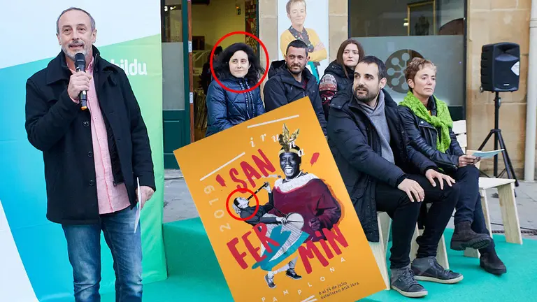 Verónica Ferreira Pinto, justo encima del cartel, el día de la presentación de la candidatura de Bildu al Congreso junto al resto de candidatos.