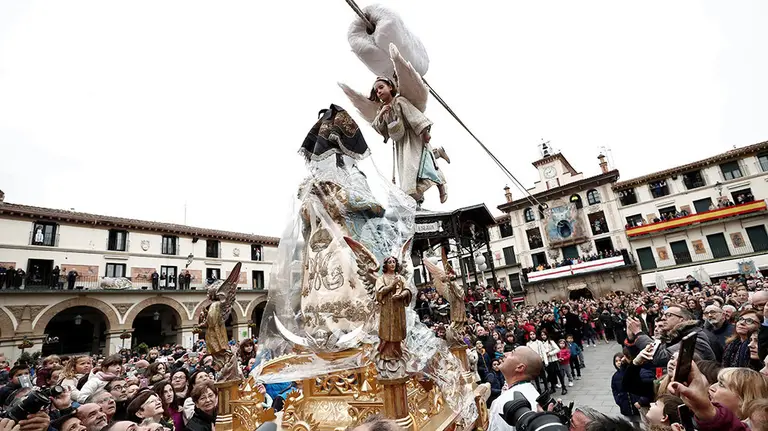 Bajada del Ángel en Tudela EFE (1)