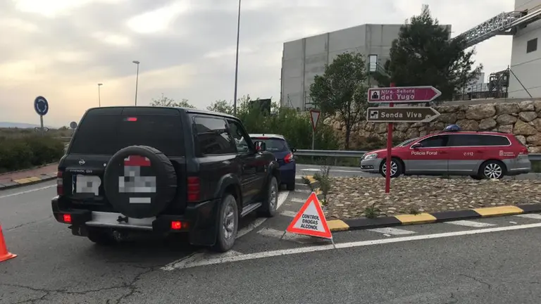 Control de la Policía Foral en las inmediaciones del parque Sendaviva POLICÍA FORAL