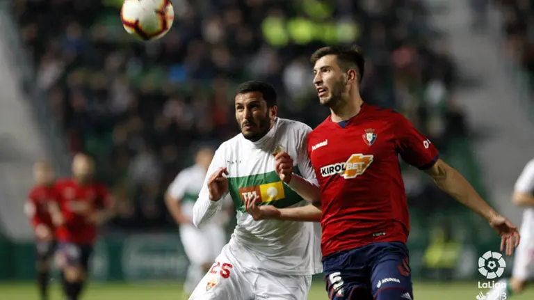 Partido de la LIga123 disputado en el Martínez Valero entre Elche y Osasuna. FOTO LA LIGA (5)