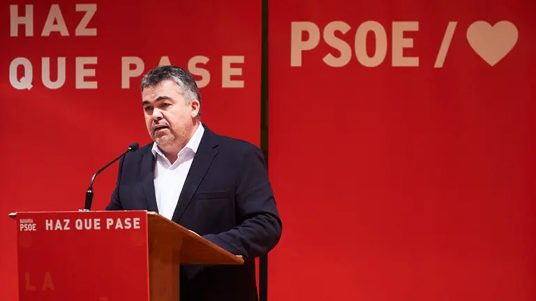 El Ministro Ábalos visita Pamplona en un acto junto a Santos Cerdán, María Chivite y Toni Magdaleno. PABLO LASAOSA (9)