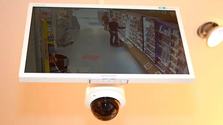 Una cámara de seguridad graba el interior de un establecimiento. ARCHIVO