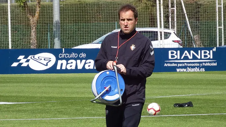 El entrenador de Osasuna Jagoba Arrasate en las instalaciones de Tajonar.