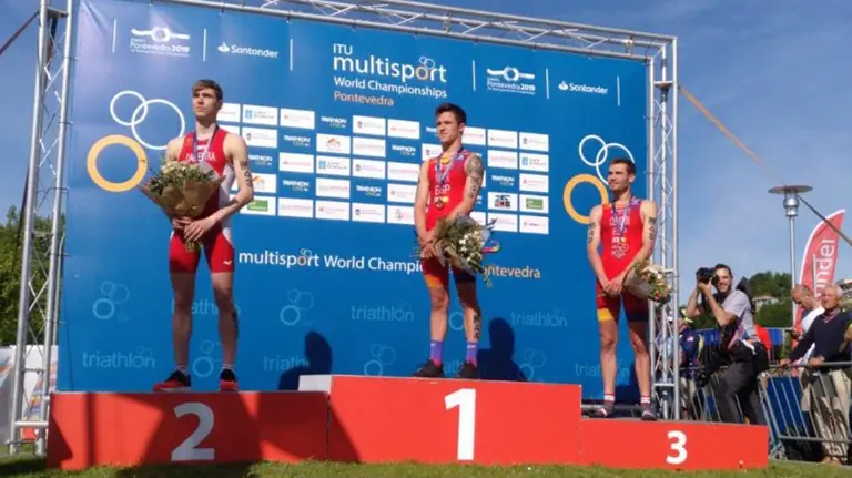 Ander Noáin es nuevo campeón del mundo sub-23 de acuatlon. Cedida.