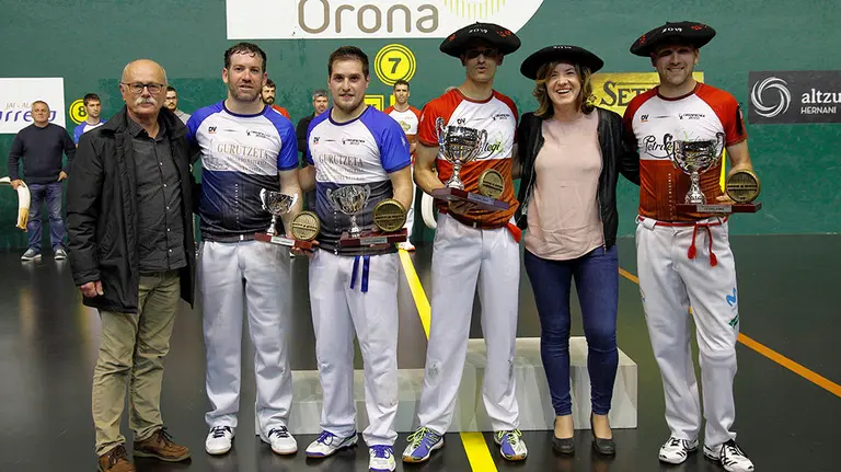 Remontistas participantes en la final del torneo de la sidra. Maialen Andrés.