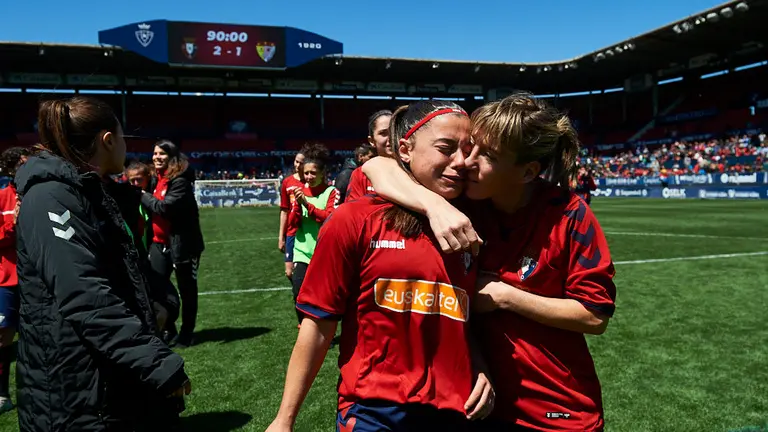 Osasuna Femenino - Santa Teresa Badajoz en El Sadar por el ascenso. MIGUEL OSÉS 30