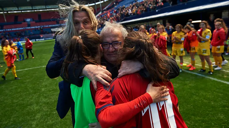 Osasuna Femenino - Santa Teresa Badajoz en El Sadar por el ascenso. MIGUEL OSÉS 33