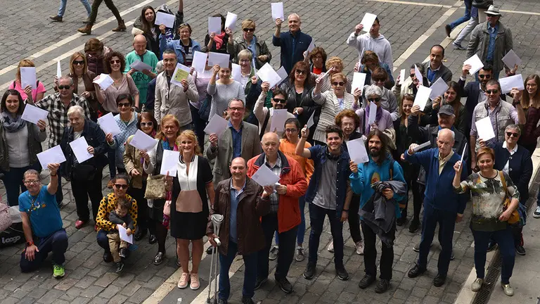 La Asociación Casco Antiguo de Pamplona entrega sus premios de cheques de 50 euros dentro de la campaña de primavera IMAGEN CEDIDA