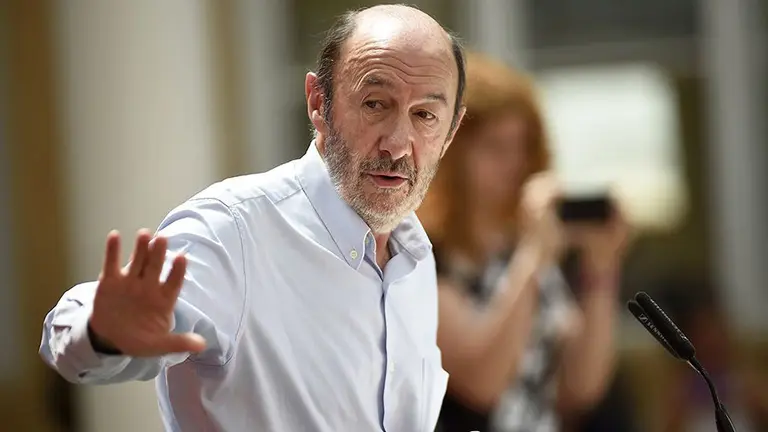 El ex secretario general del PSOE, Alfredo Pérez Rubalcaba, en una imagen de archivo. EFE
