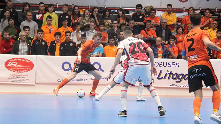 Partido entre Ribera Navarra y El Pozo Murcia en Tudela. Cedida.