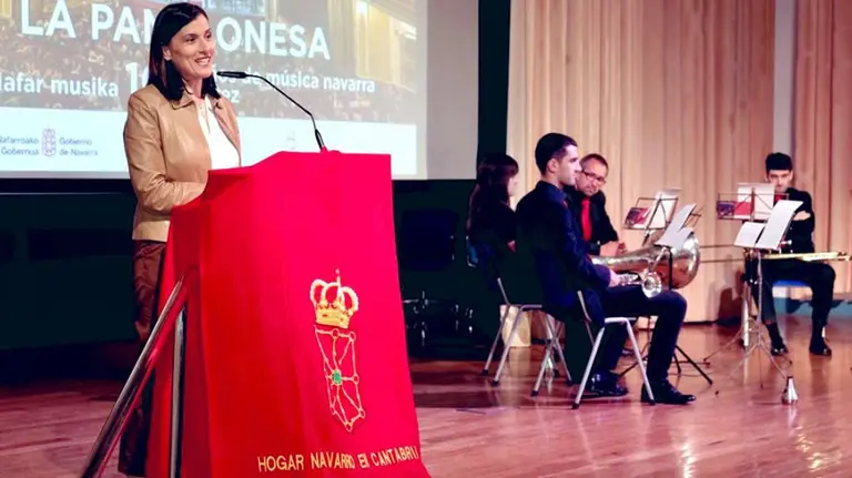 La alcaldesa de Santander, Gema Igual, junto a la Pamplonesa TWITTER GEMA IGUAL